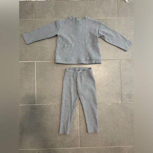 H&M: Toddler Ribbed Jersey Set - Picture 1 of 5